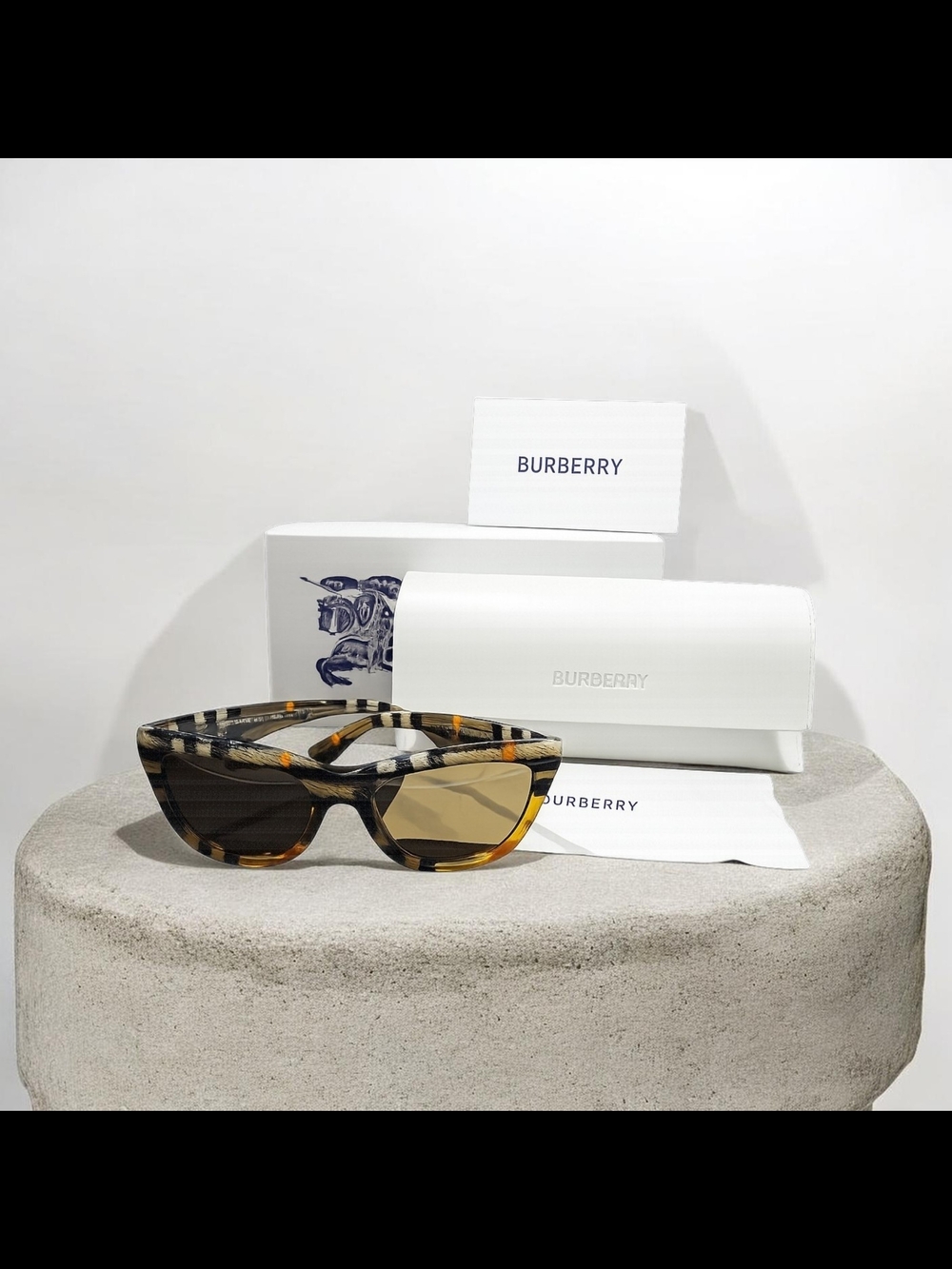 Burberry NEW Cat Eye Sunglasses Be4435 Classic Brown Black Nova Check - Picture 2 of 9